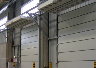 Induvent s Induvent U DW MBA 08 106